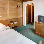 Almroesle Apartments Gasthof 4*