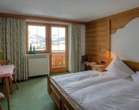 Almroesle Apartments Penzion