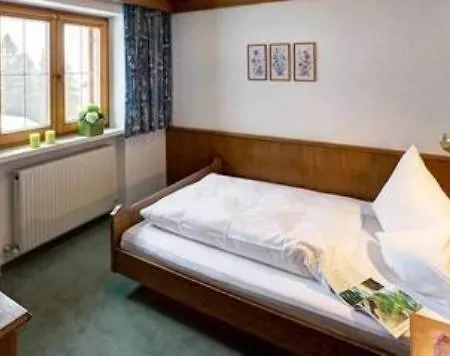 Almroesle Apartments